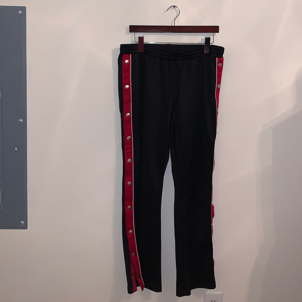 Freshman Red & Black Buttoned pants size L - Picture 2 of 7